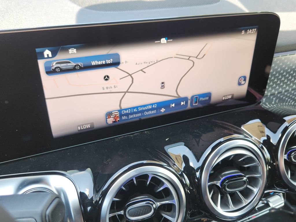 New 2025 Mercedes-Benz GLB 250 4MATIC image 16