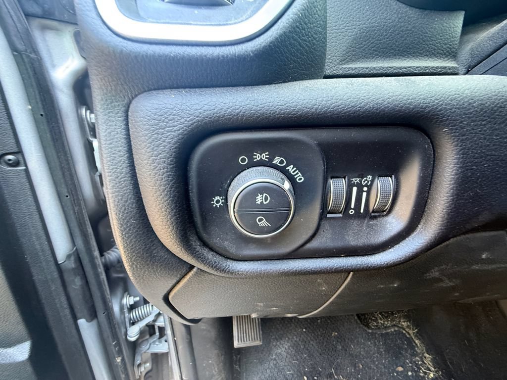 Used 2021 RAM 2500 Laramie AWD/4WD image 19