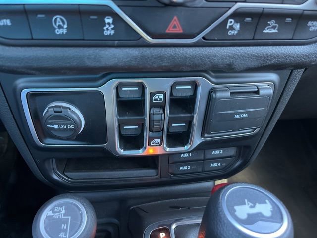 Used 2024 Jeep Wrangler Sport S image 22