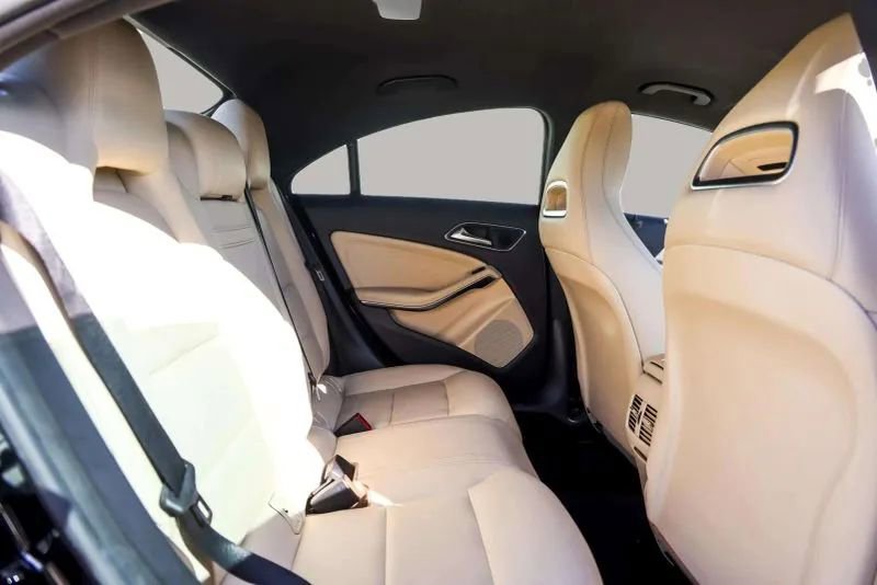 Used 2019 Mercedes-Benz CLA 250 image 32