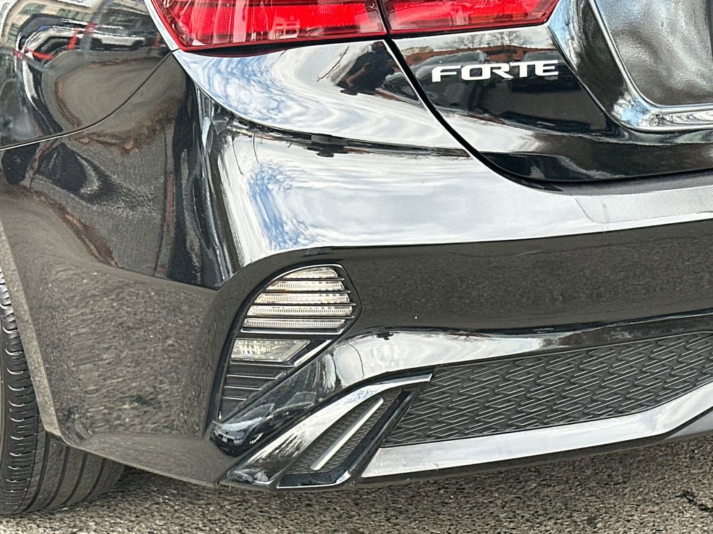 Certified 2023 Kia Forte GT-Line w/ GT-Line Premium Package FWD image 5
