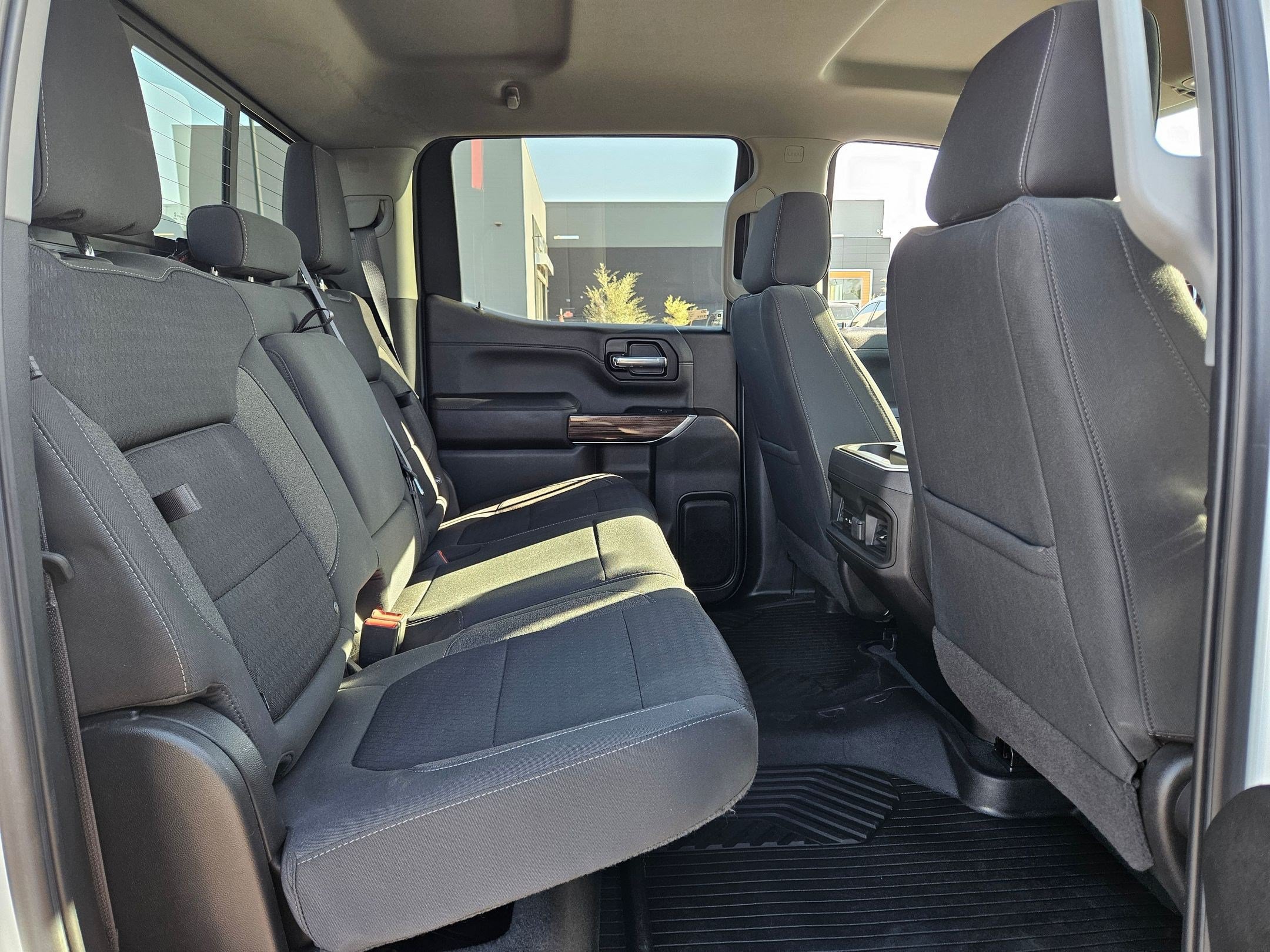 Certified 2022 Chevrolet Silverado 1500 LT Trail Boss w/ Convenience Package II AWD/4WD image 25