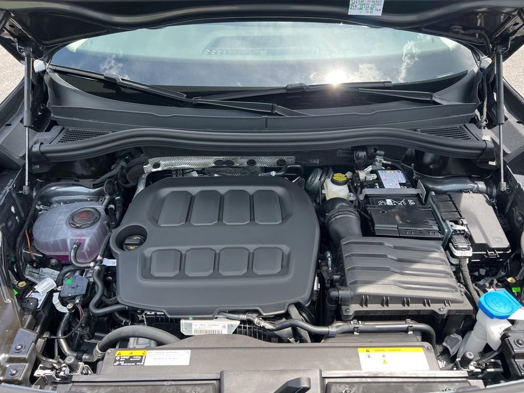 New 2026 Volkswagen Tiguan SE FWD image 12
