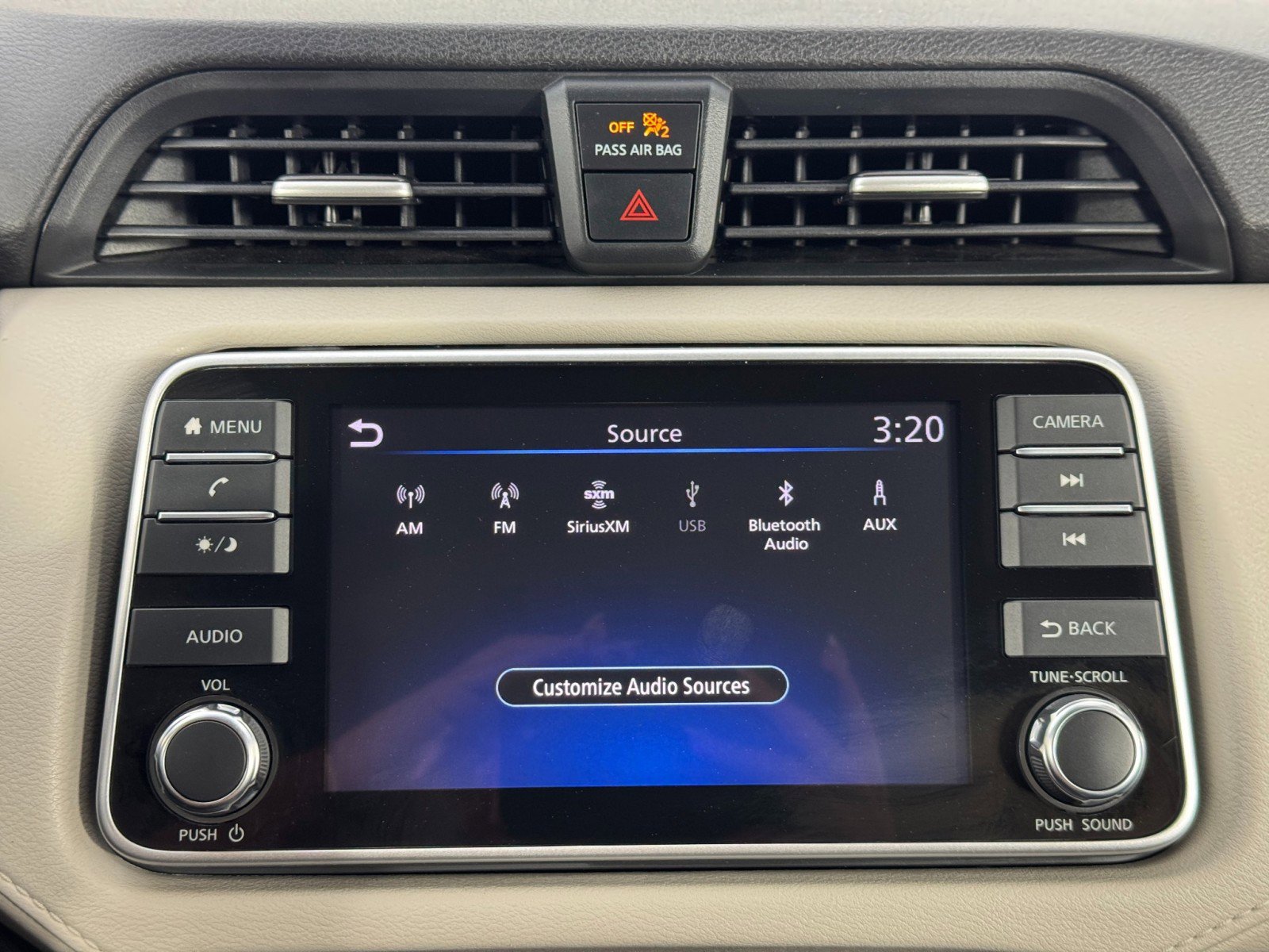 Used 2022 Nissan Versa SV w/ Electronics Package image 21