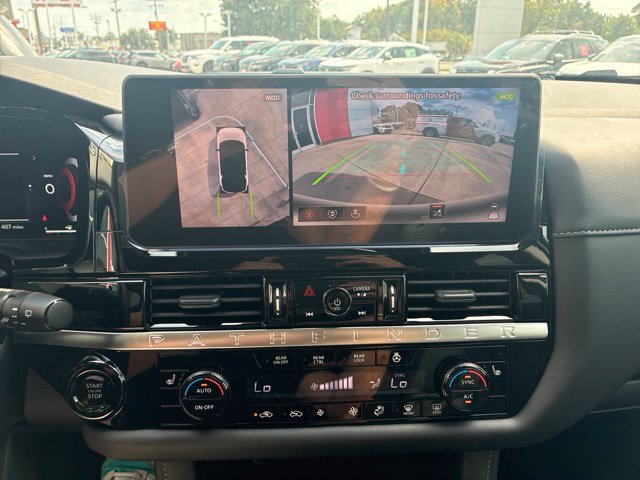 New 2026 Nissan Pathfinder SL w/ SL Premium Package FWD image 15