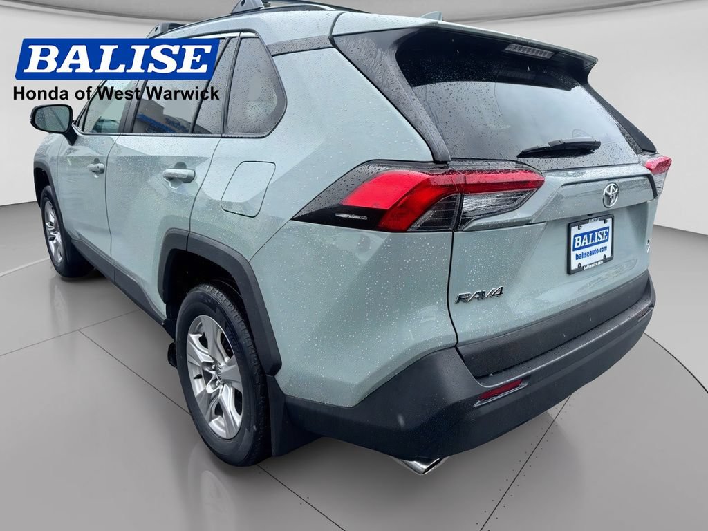 Used 2022 Toyota RAV4 XLE w/ Convenience Package AWD/4WD image 3