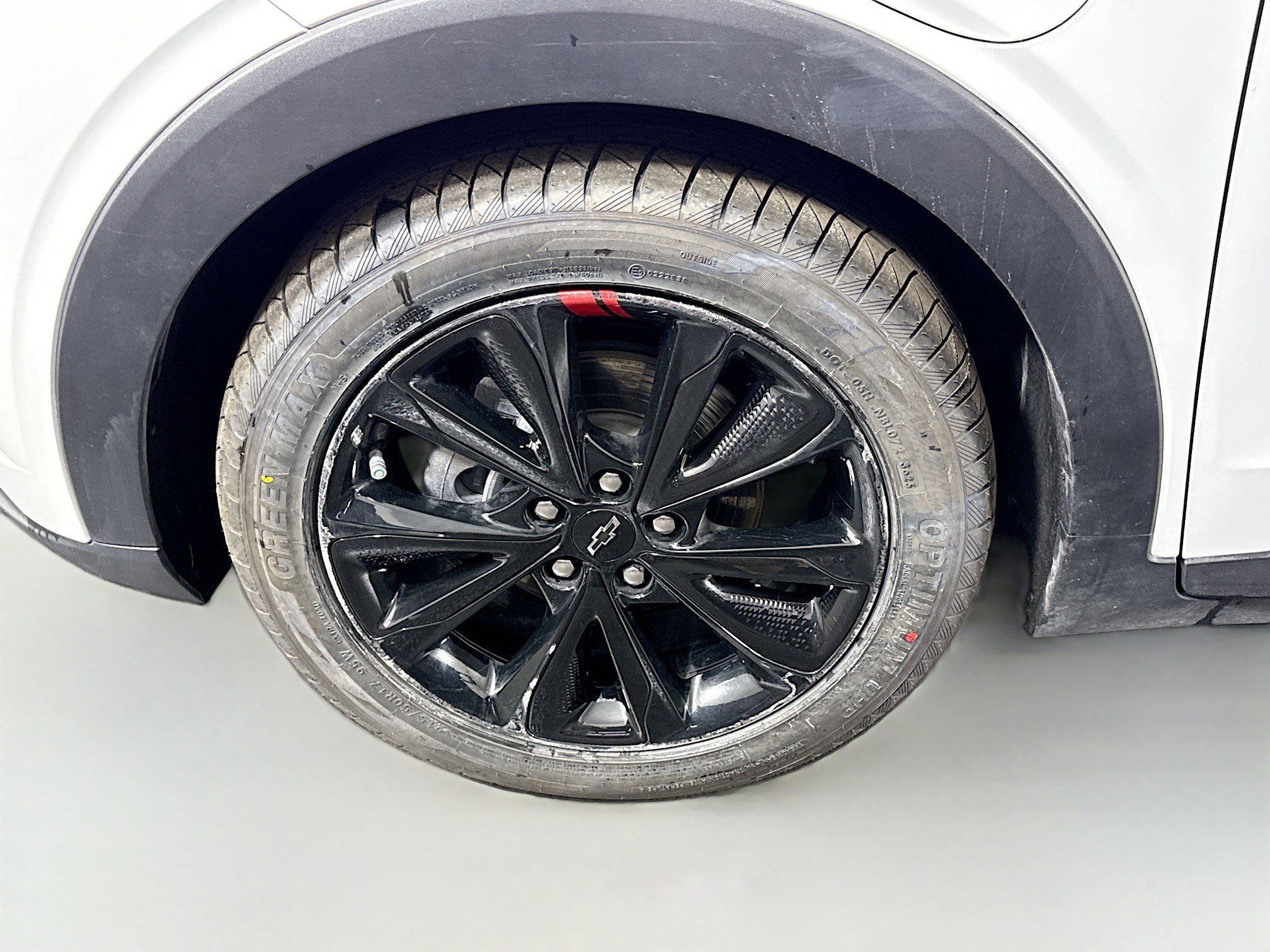 Used 2023 Chevrolet Bolt EUV LT w/ Convenience Package image 38