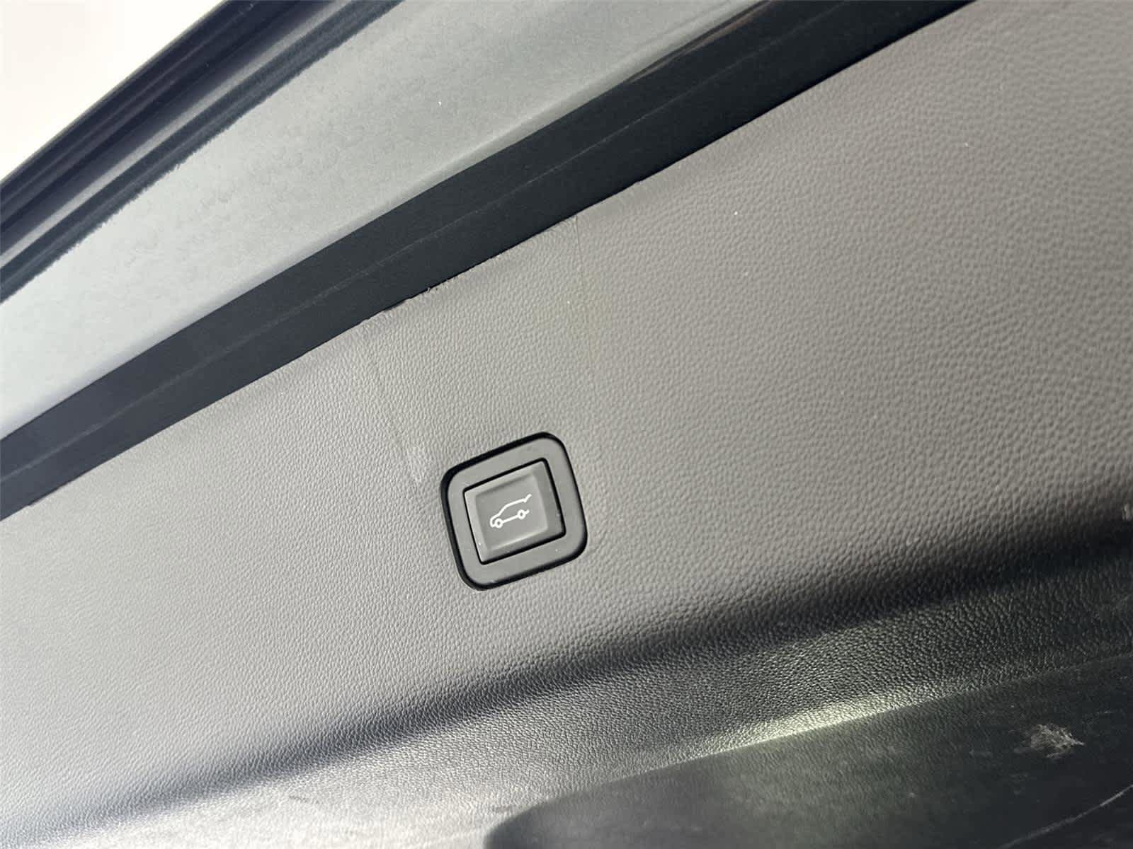 Used 2019 Chevrolet Traverse LT AWD/4WD image 16