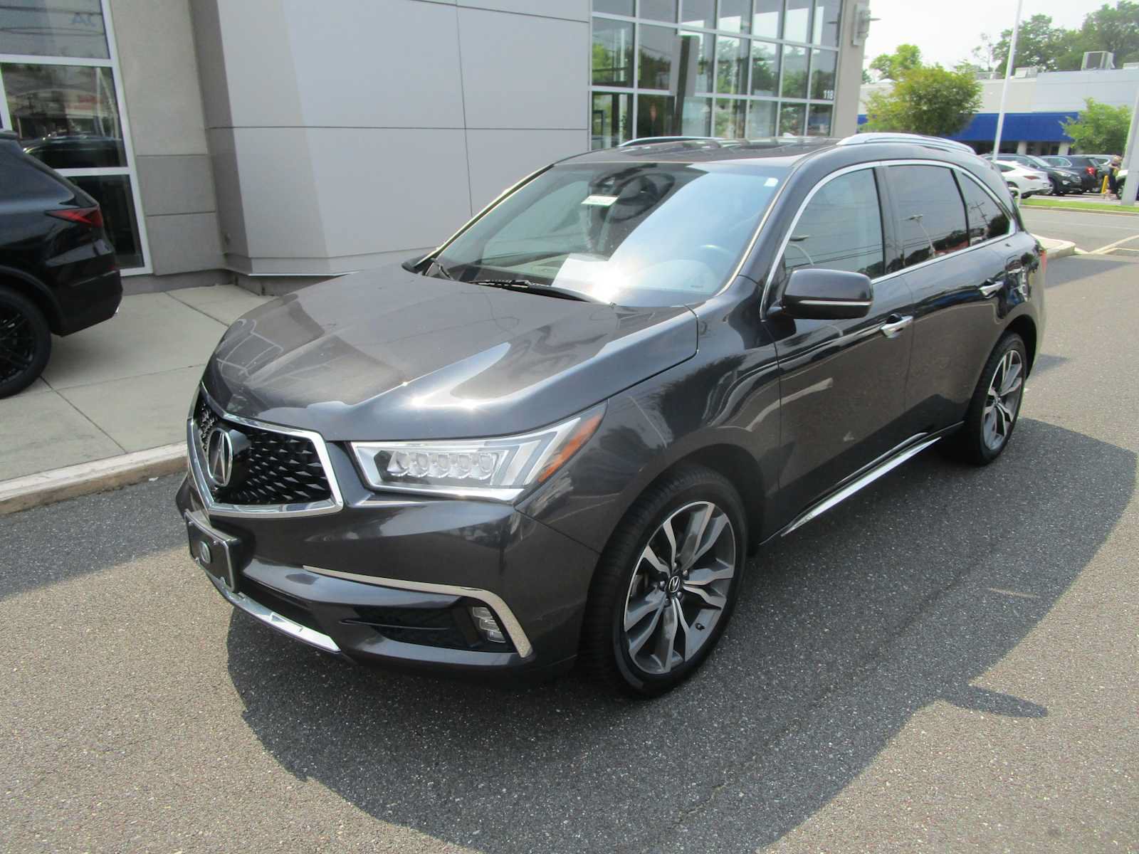 Certified 2019 Acura MDX w/ Advance Package AWD/4WD image 2
