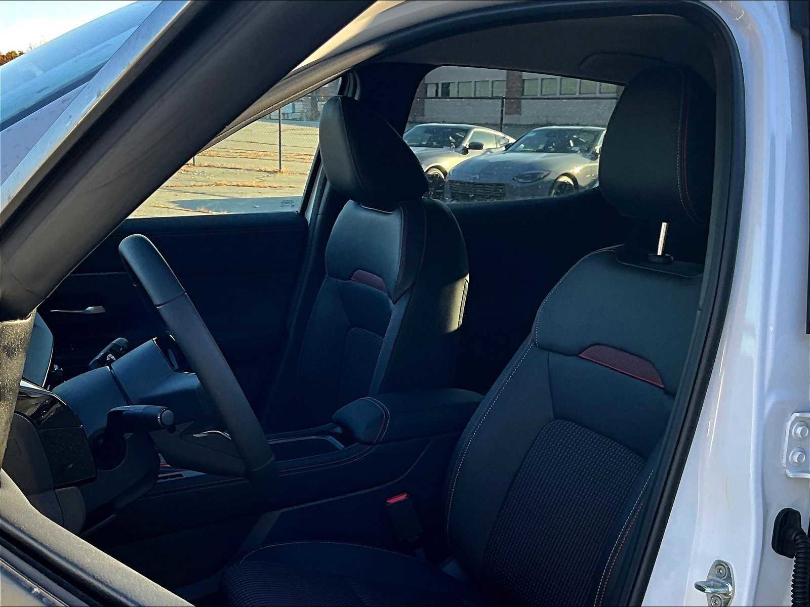 New 2025 Nissan Kicks SR image 10