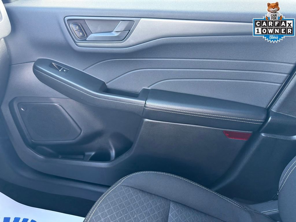 Used 2025 Ford Escape Active image 25