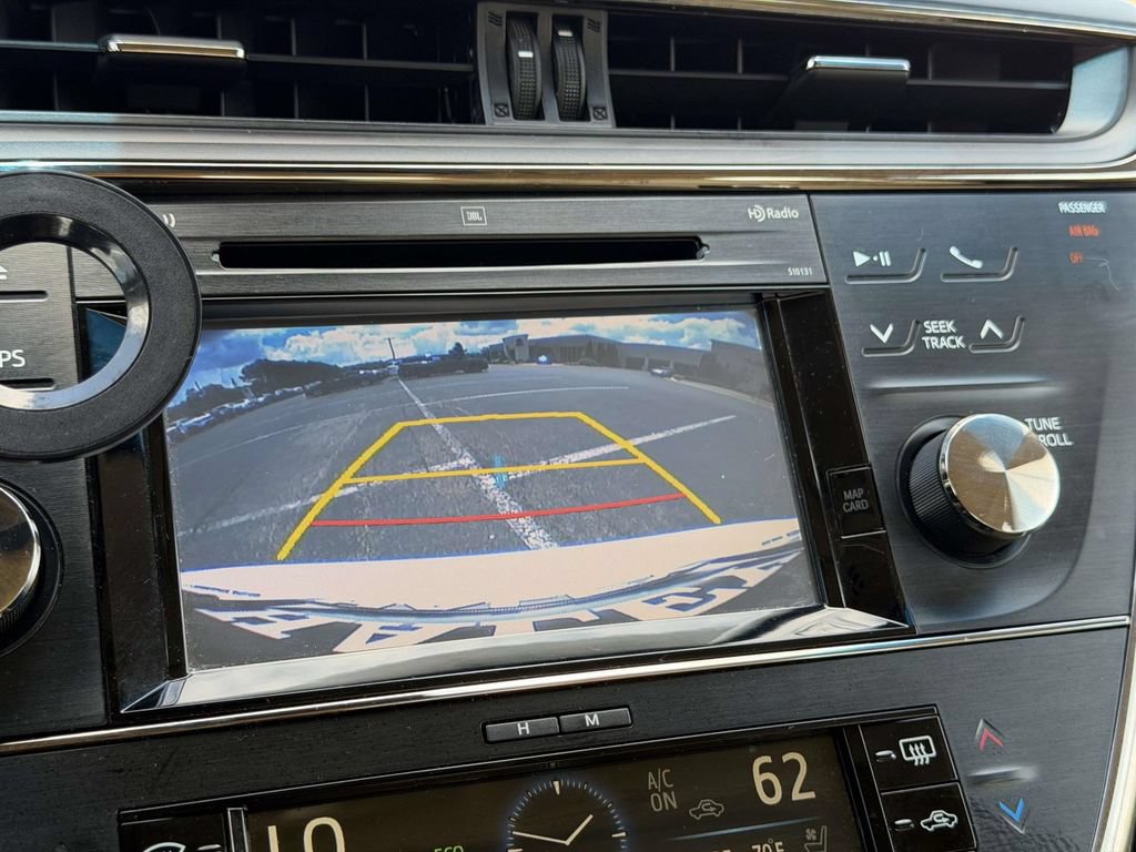 Used 2017 Toyota Avalon Limited w/ Carpet Mat Package FWD image 4
