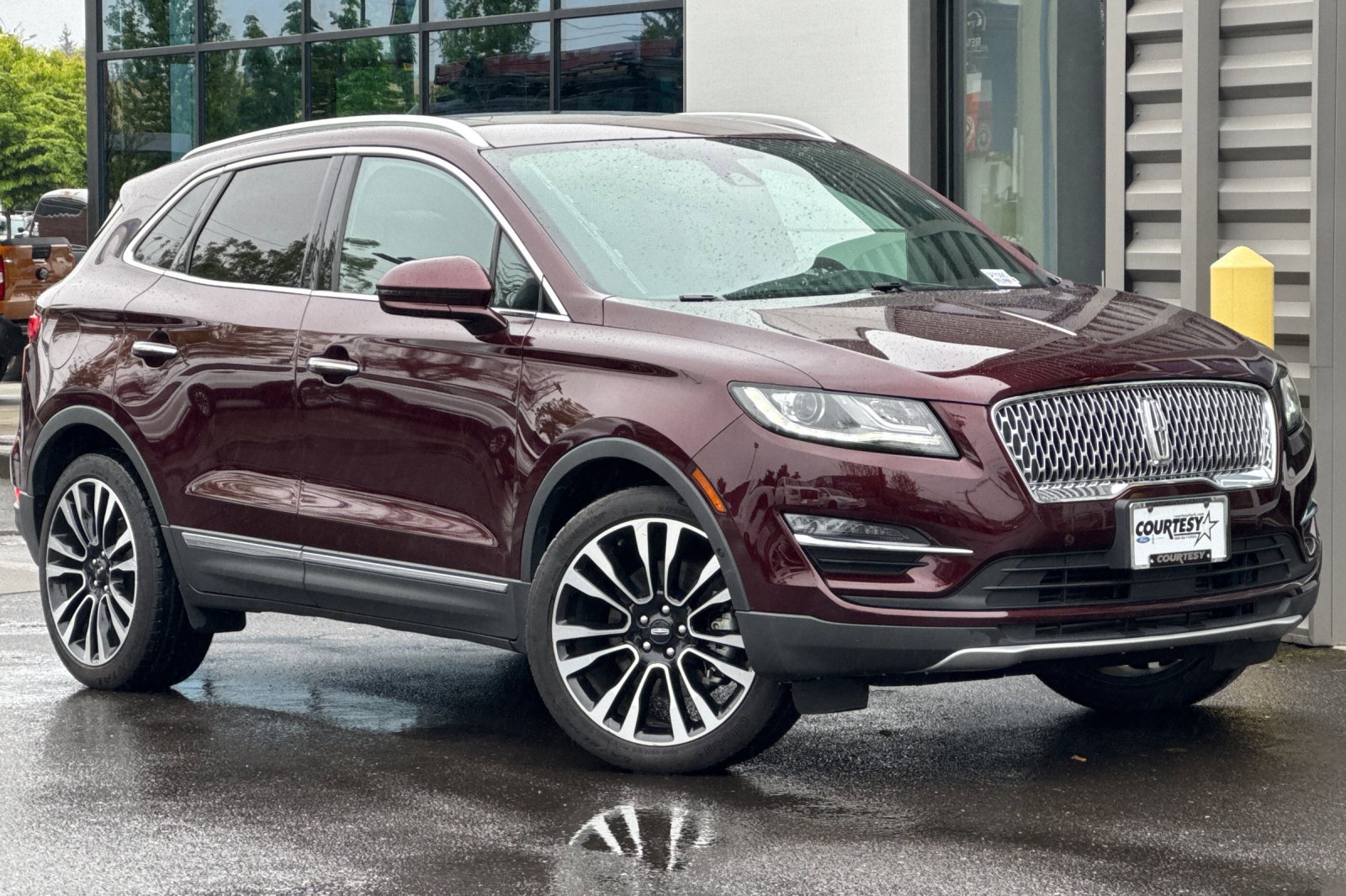 Used 2019 Lincoln MKC Reserve image 2