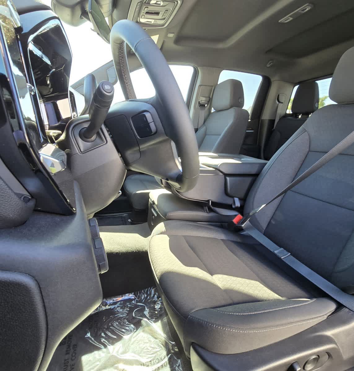 Used 2025 Chevrolet Silverado 1500 LT w/ Safety Package RWD image 40