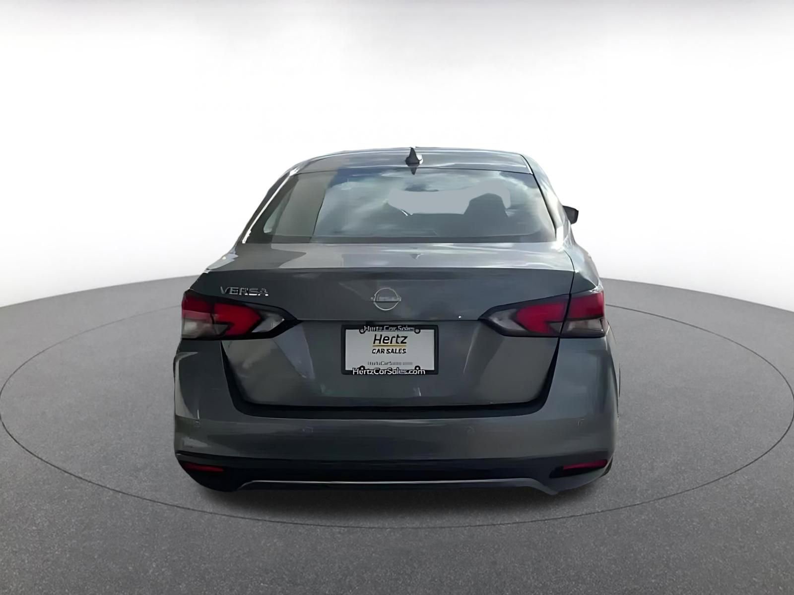 Used 2025 Nissan Versa SV image 12