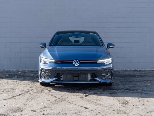 New 2026 Volkswagen GTI SE image 2