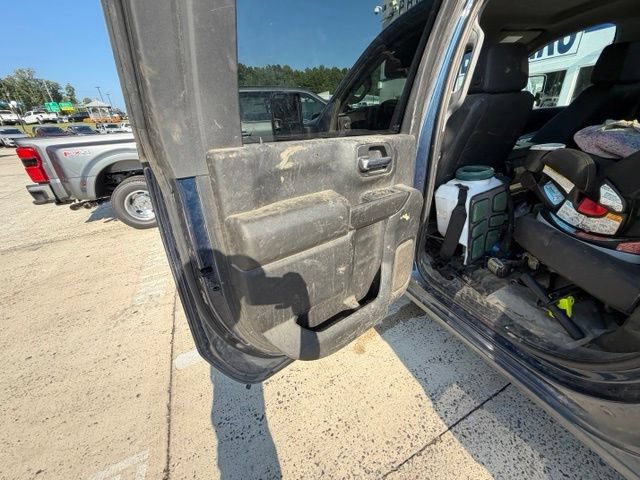 Used 2022 Chevrolet Silverado 2500 W/T w/ WT Convenience Package AWD/4WD image 3