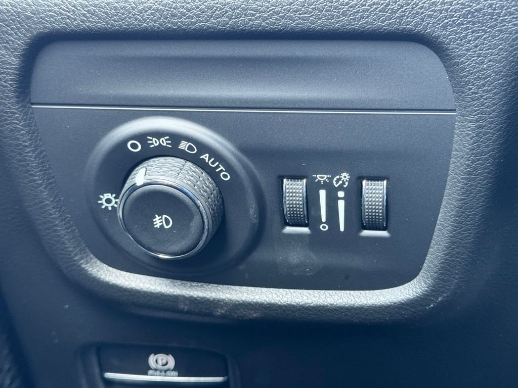 New 2026 Jeep Grand Cherokee L Limited AWD/4WD image 29