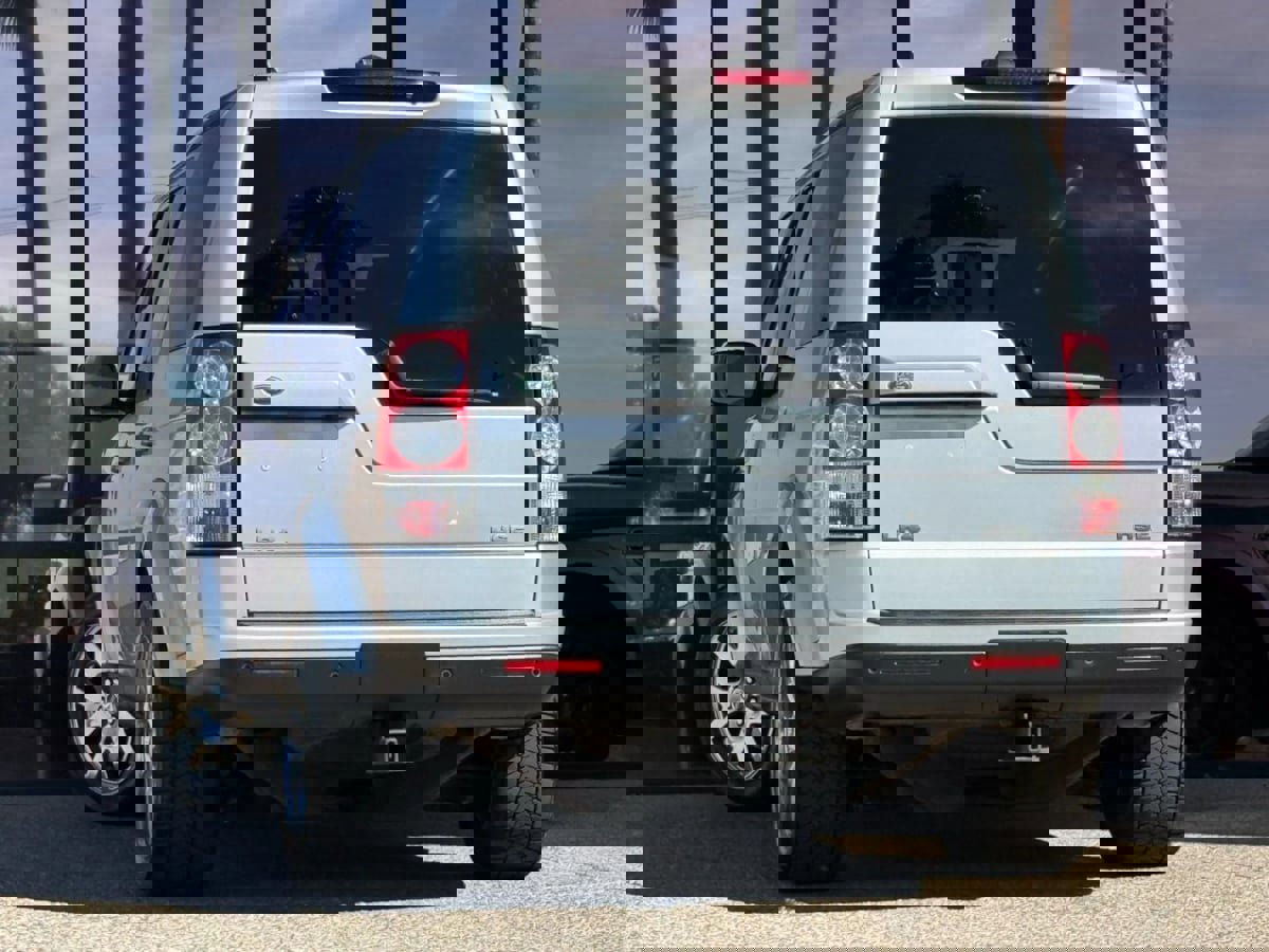 Used 2011 Land Rover LR4 HSE LUX image 9