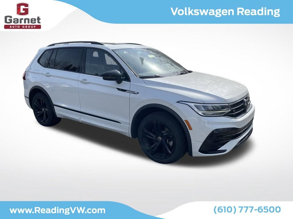 Certified 2023 Volkswagen Tiguan SE R-Line AWD/4WD image 8