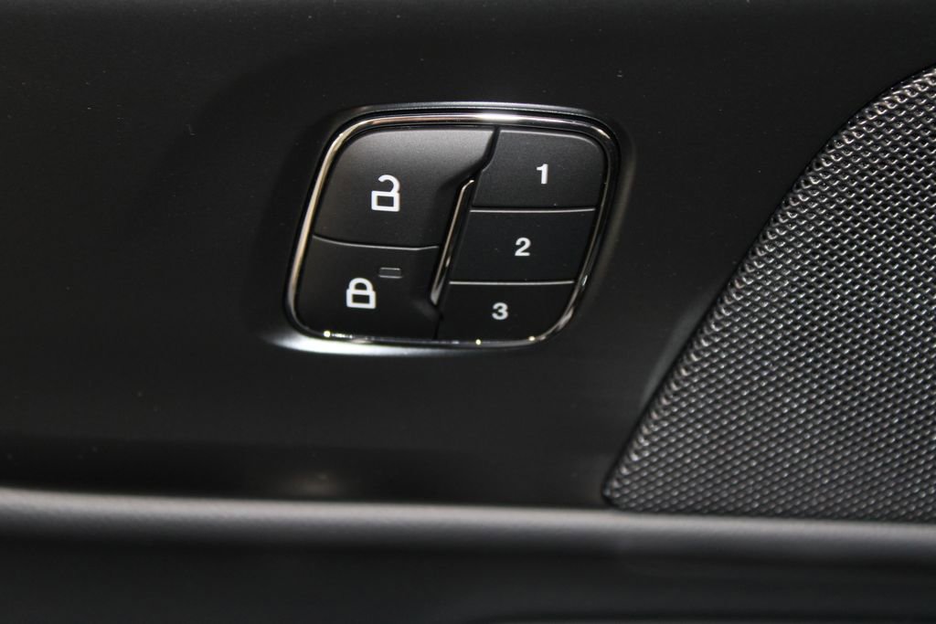 New 2026 Lincoln Nautilus Premier w/ Equipment Group 102A image 40