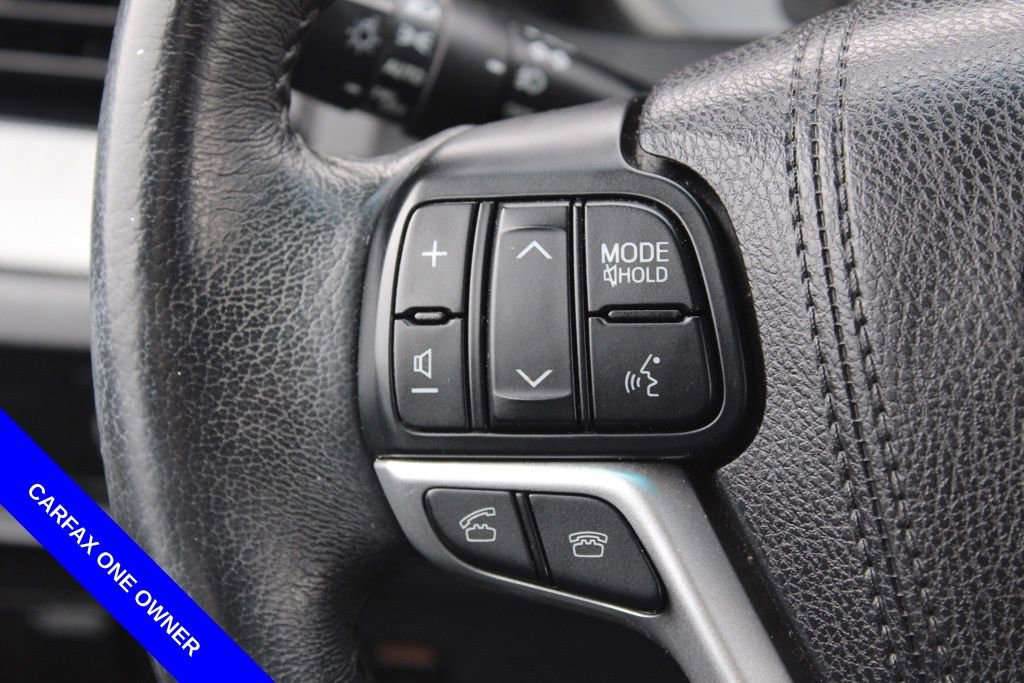 Used 2017 Toyota Sienna SE Premium image 35