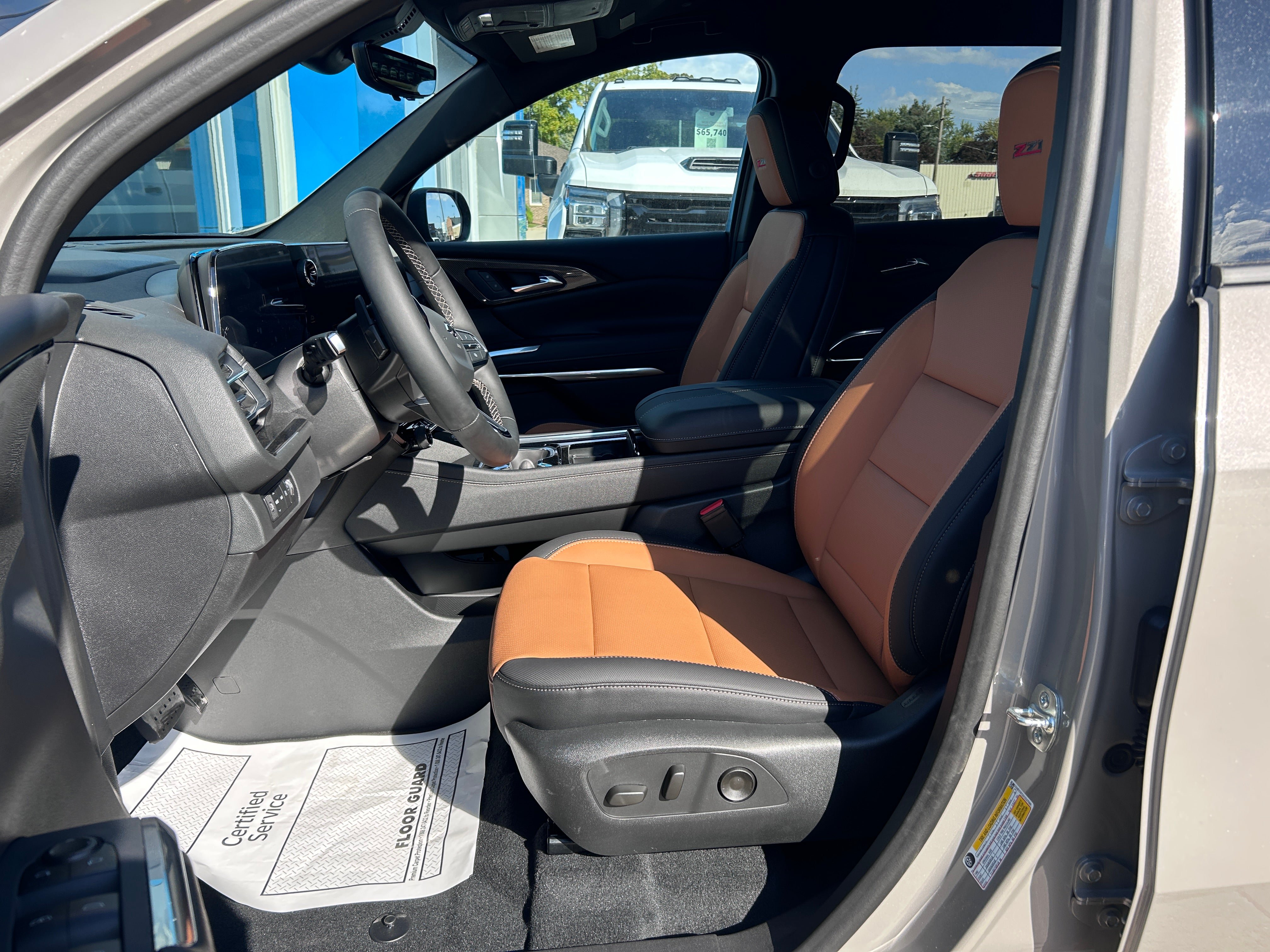 New 2027 Chevrolet Traverse Z71 w/ Driver Confidence Package AWD/4WD image 14