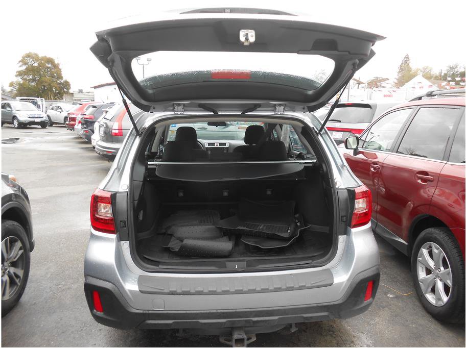 Used 2019 Subaru Outback 2.5i image 18