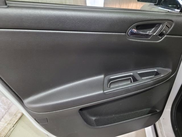 Used 2012 Chevrolet Impala LT w/ LT Sunroof Package image 37