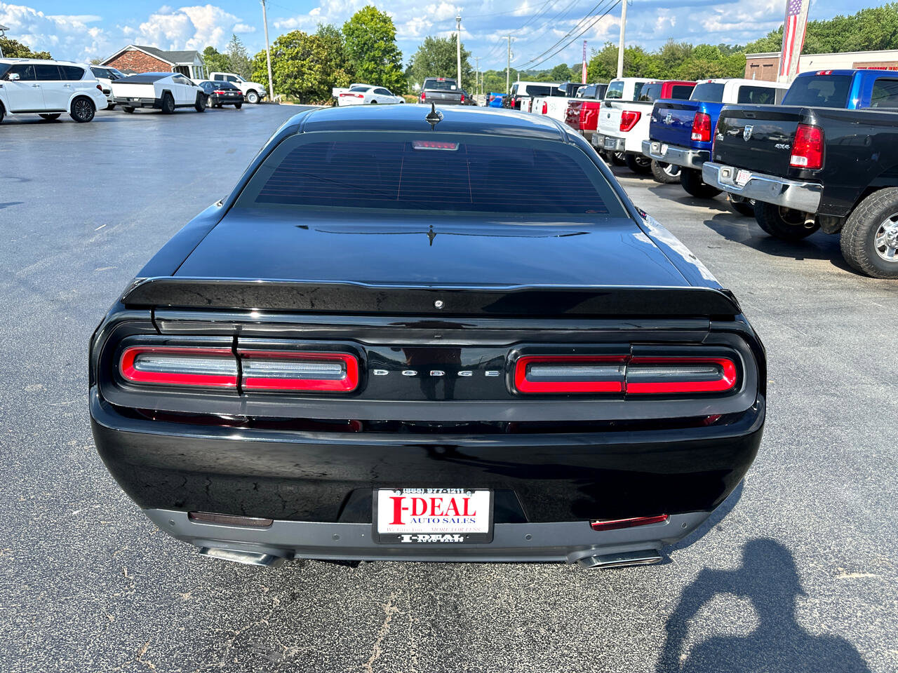 Used 2016 Dodge Challenger R/T Plus image 3
