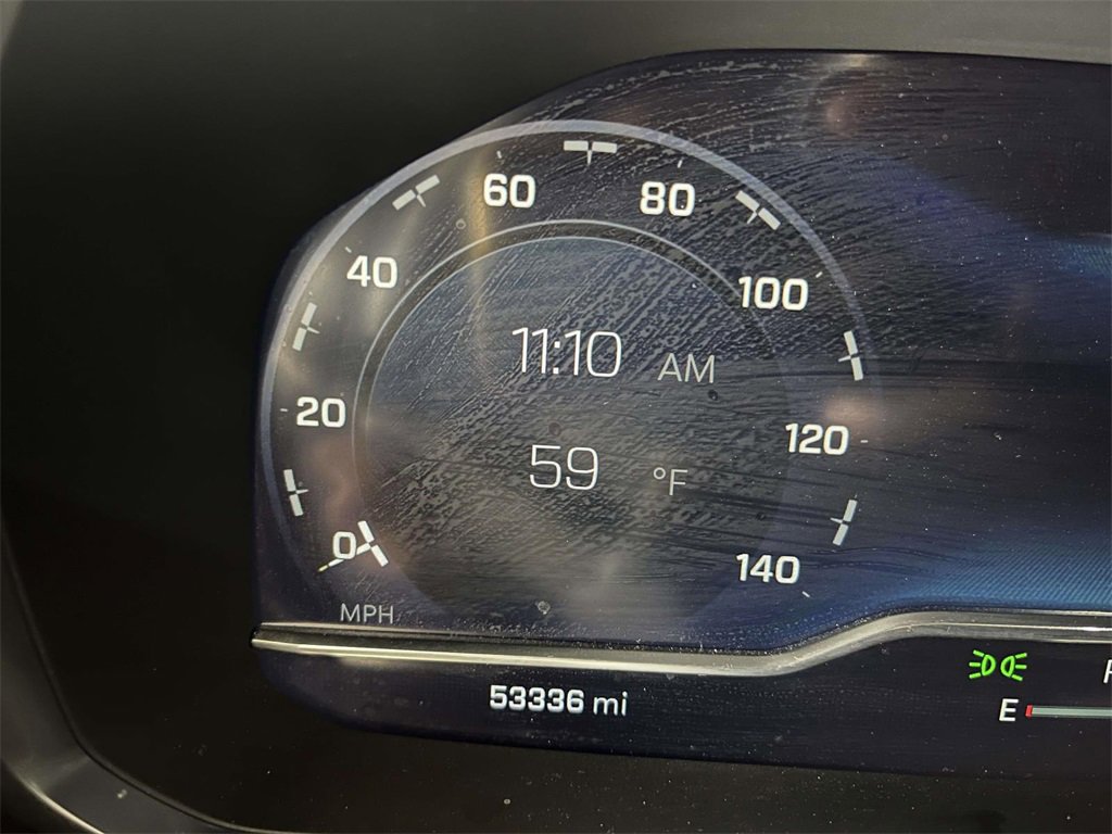 Used 2024 Chevrolet Suburban Premier image 25