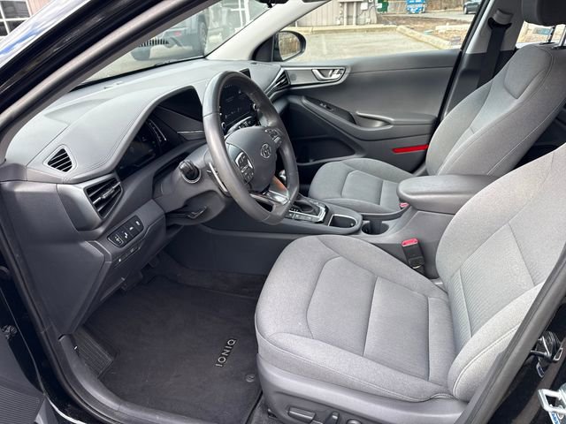 Used 2022 Hyundai Ioniq SE image 15