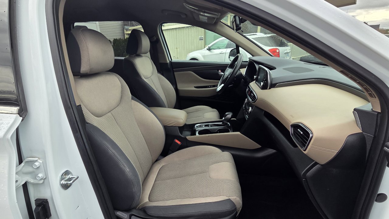 Used 2019 Hyundai Santa Fe SEL image 14