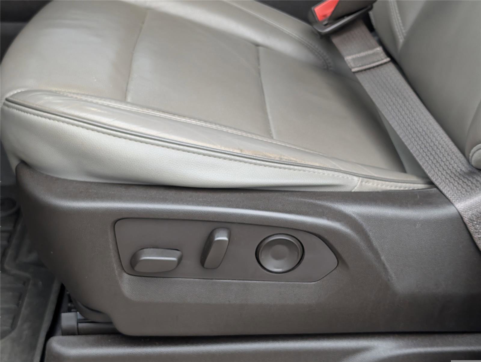 Used 2021 GMC Yukon SLT w/ SLT Luxury Plus Package image 12