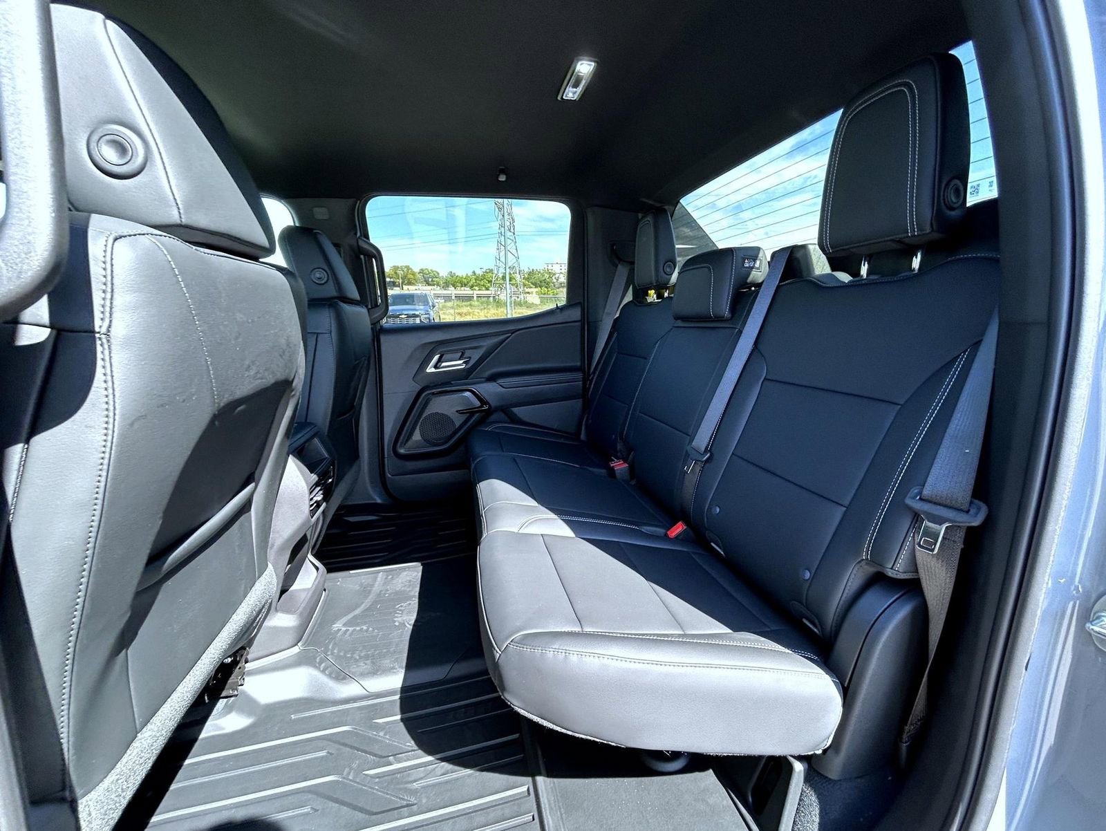 New 2026 Chevrolet Silverado EV LT AWD/4WD image 19