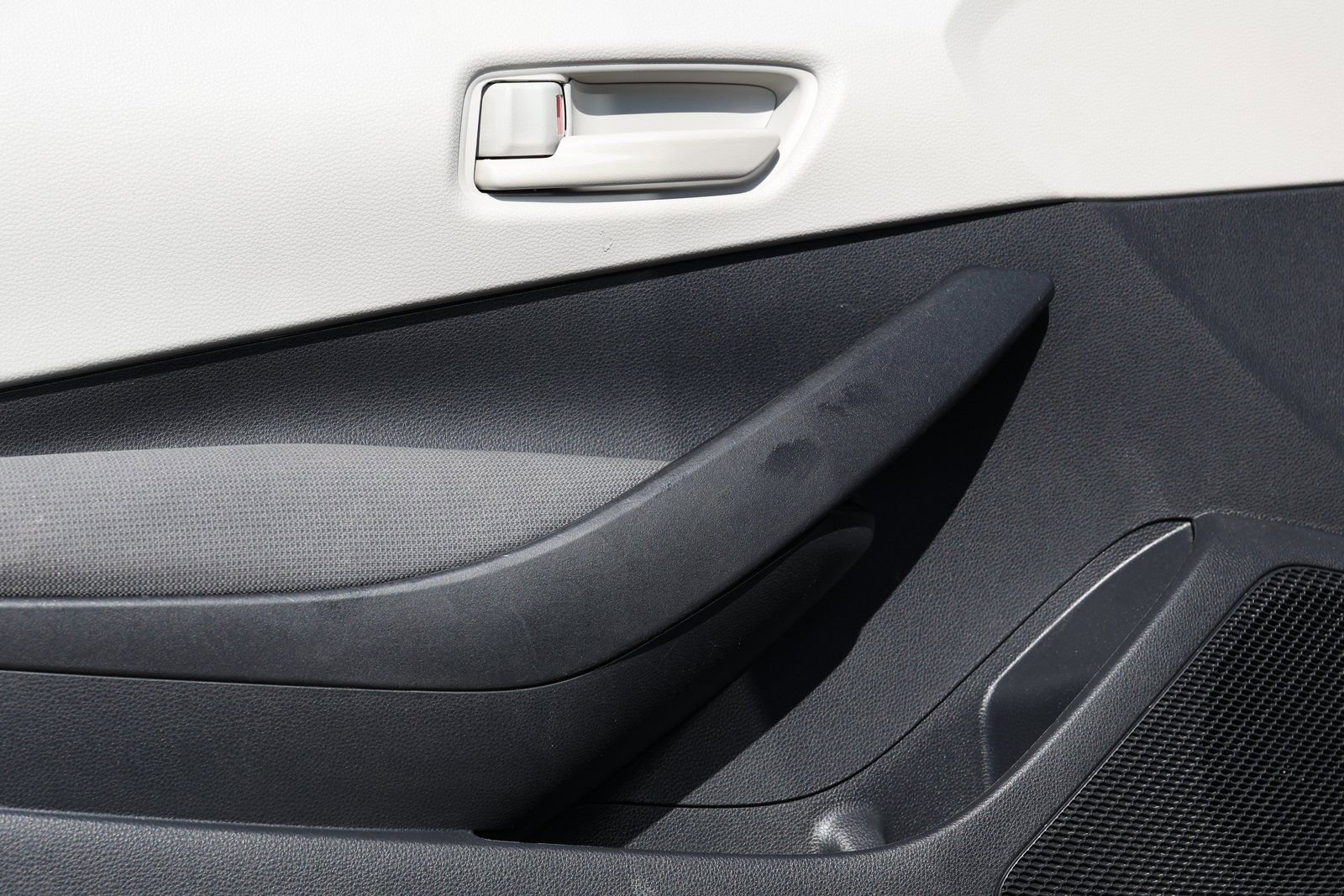 Used 2023 Toyota Corolla LE image 22