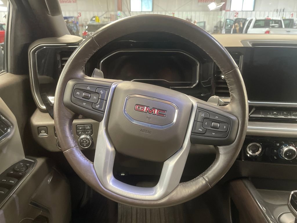Used 2023 GMC Sierra 1500 SLT AWD/4WD image 20