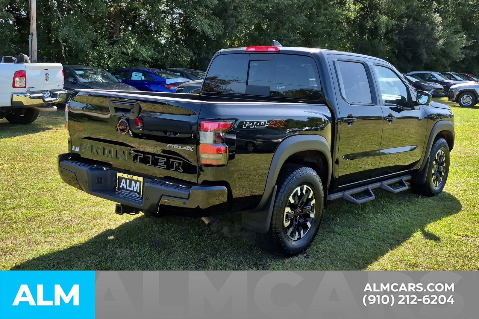 Used 2023 Nissan Frontier PRO-4X w/ Pro Convenience Package image 6