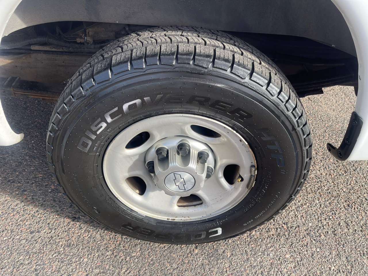 Used 2015 Chevrolet Express 2500 image 33