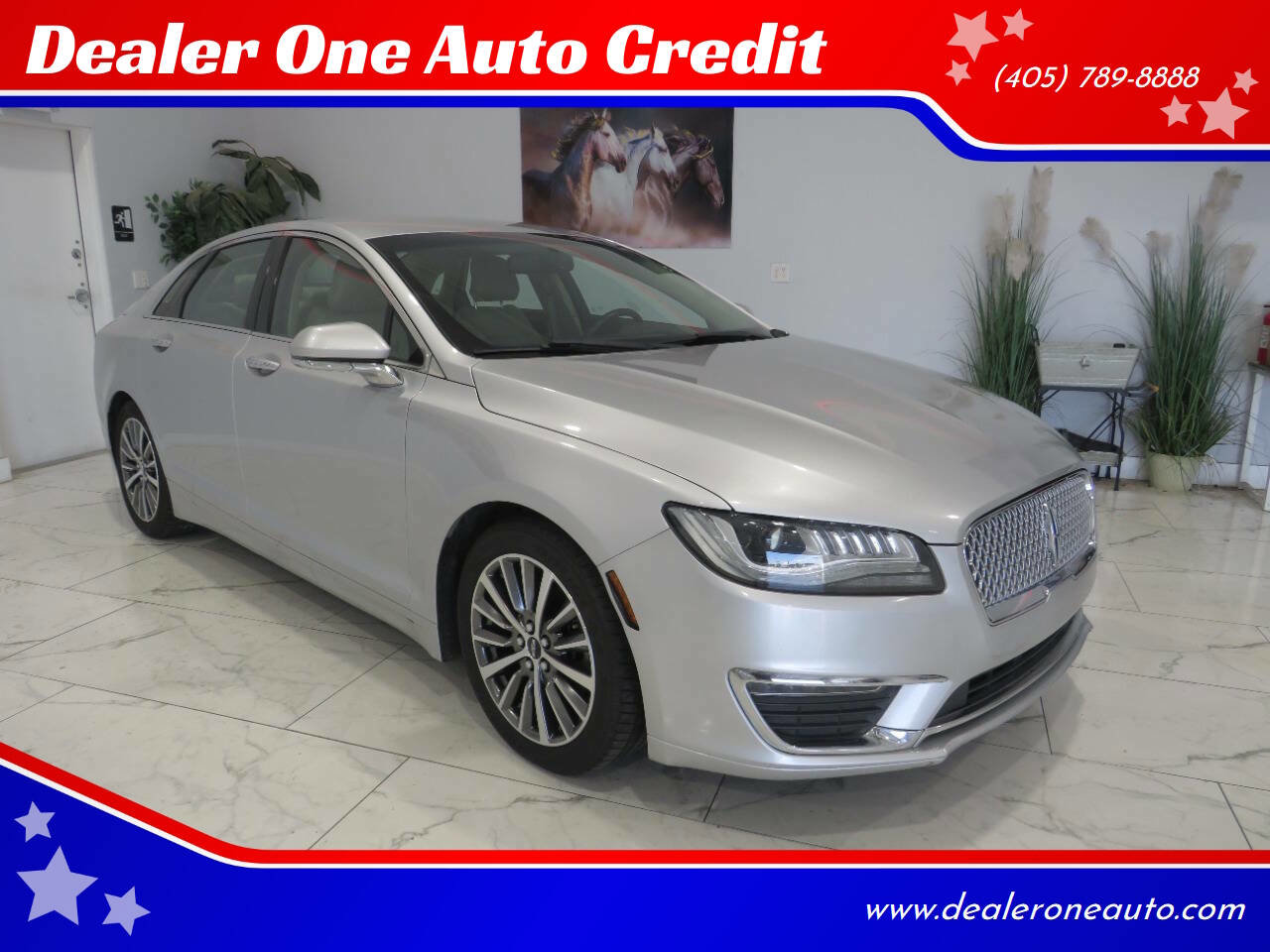 Used 2017 Lincoln MKZ Premiere FWD image 1