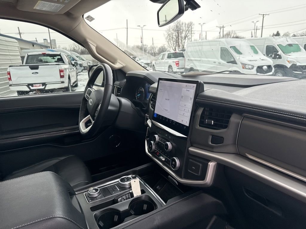 Certified 2022 Ford Expedition Max XLT image 32