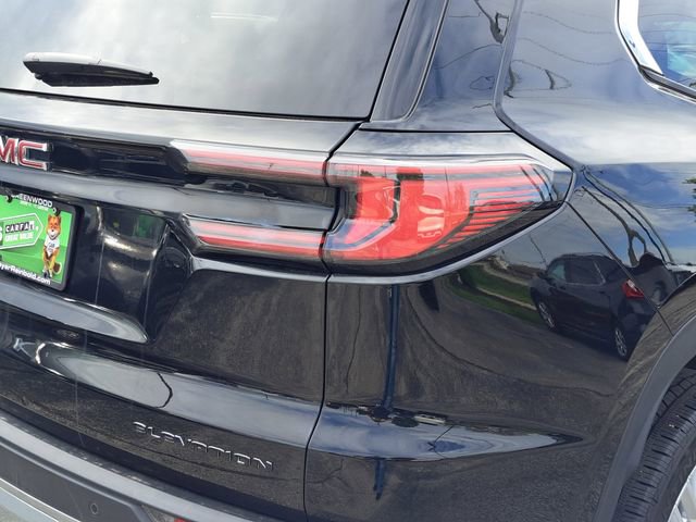 Used 2024 GMC Acadia Elevation image 5