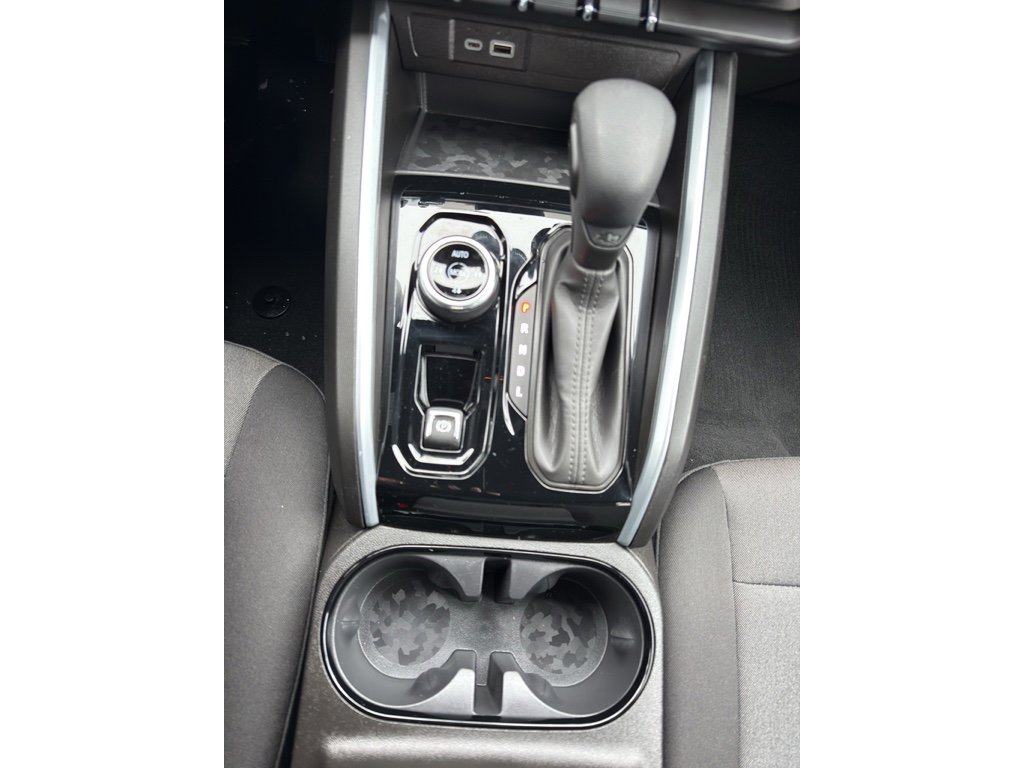 Used 2023 Chevrolet Colorado Trail Boss w/ Technology Package image 21