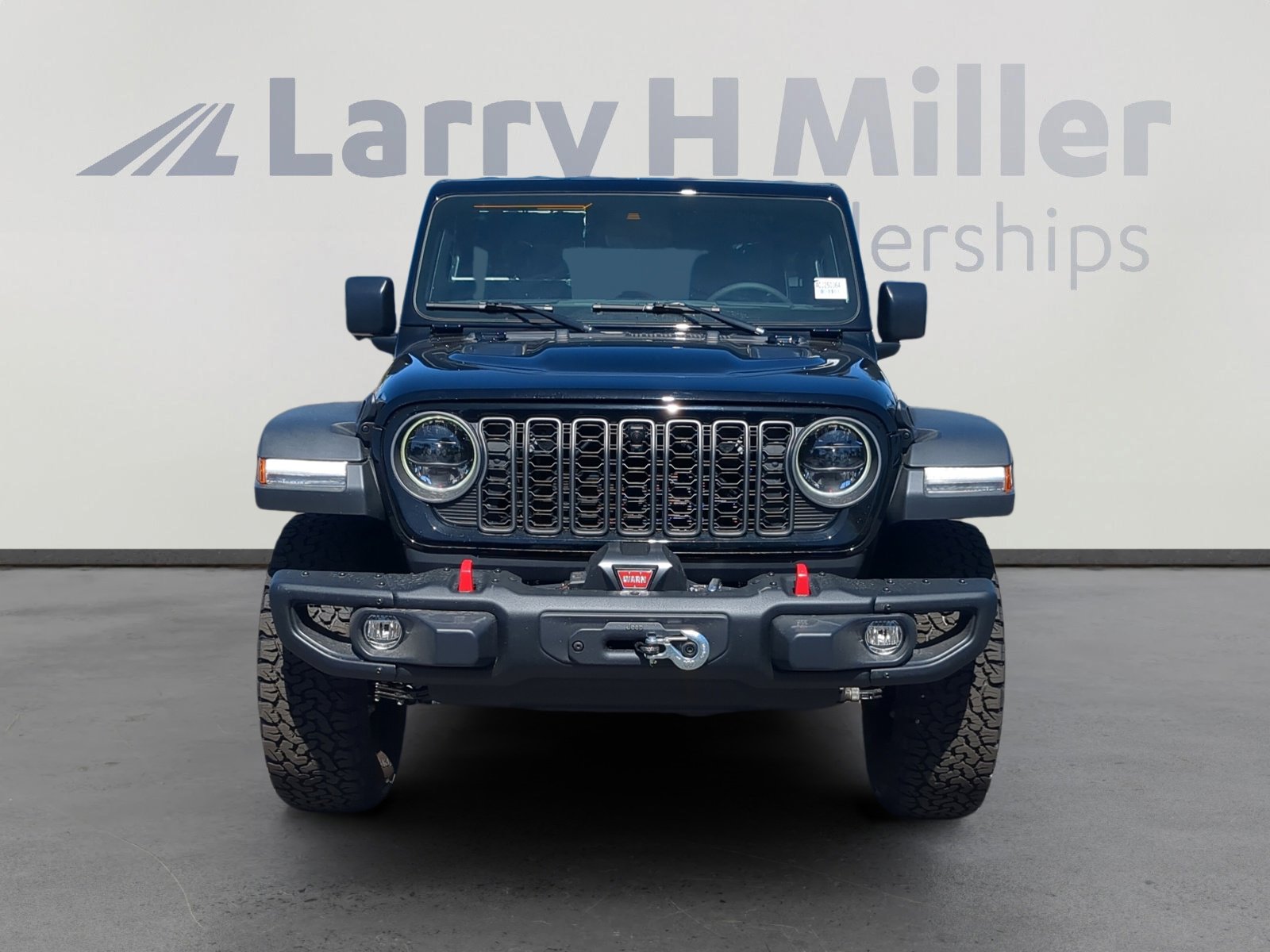 New 2025 Jeep Wrangler Unlimited Rubicon w/ Steel Bumper Group image 8