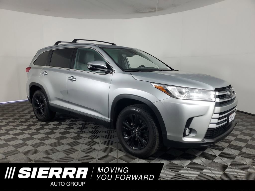 Used 2019 Toyota Highlander XLE image 1