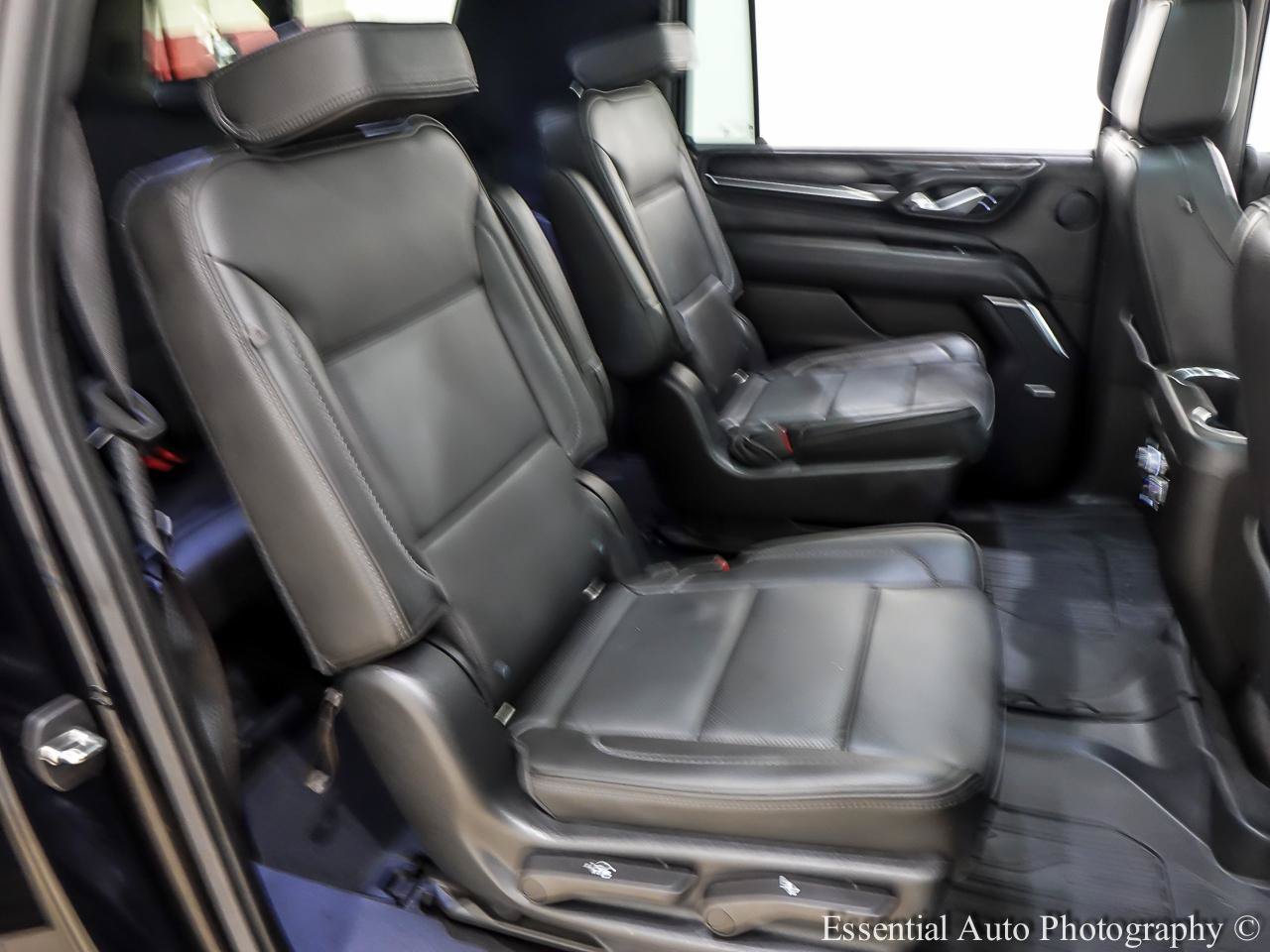 Used 2021 GMC Yukon XL Denali w/ LPO, Illumination Package AWD/4WD image 36