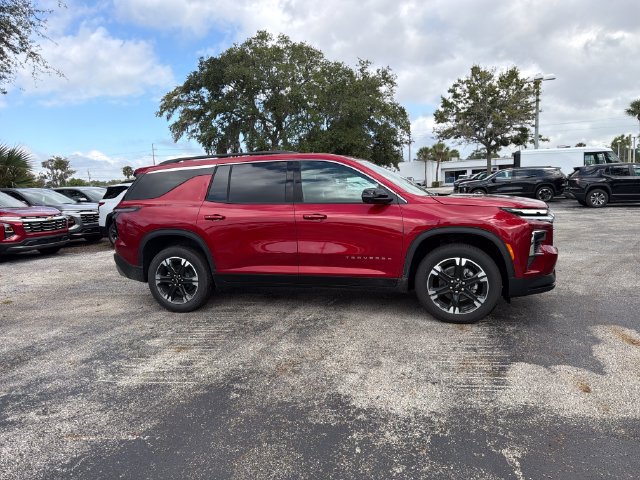 New 2027 Chevrolet Traverse LT w/ Sun and Wheel Package FWD image 15