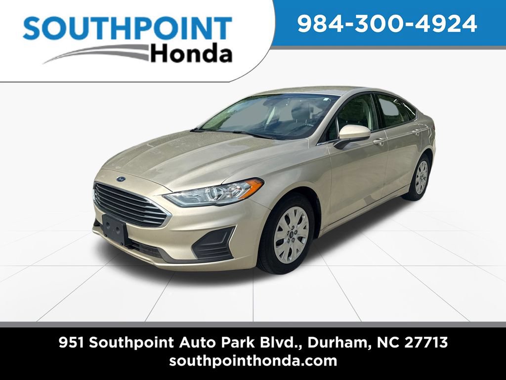 Used 2019 Ford Fusion S FWD image 3