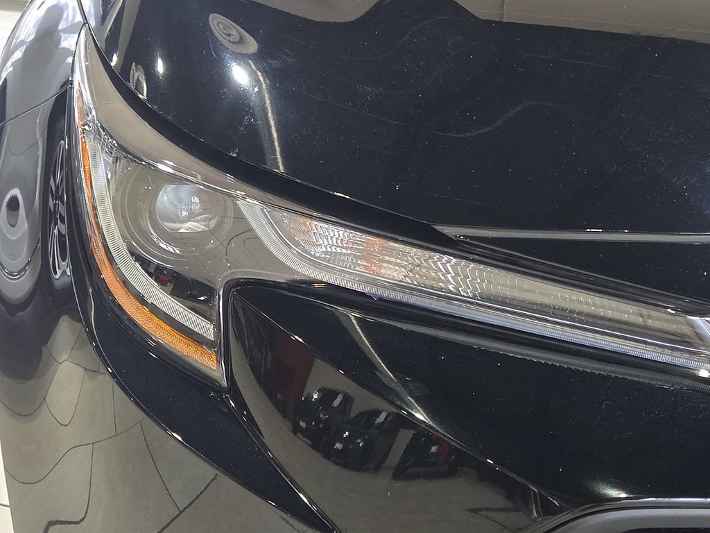 Certified 2025 Toyota Corolla LE FWD image 6