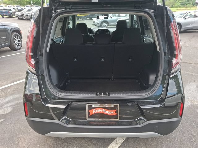 Used 2024 Kia Soul LX w/ Option Group 015 FWD image 29